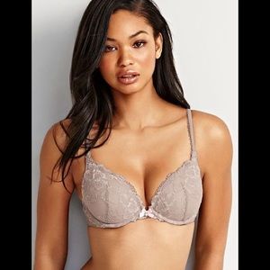 VS Body by Victoria Push Up Bra